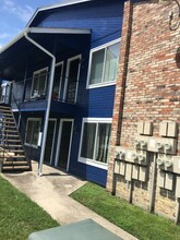 2427 W Prairie St in Denton, TX - Building Photo - Building Photo