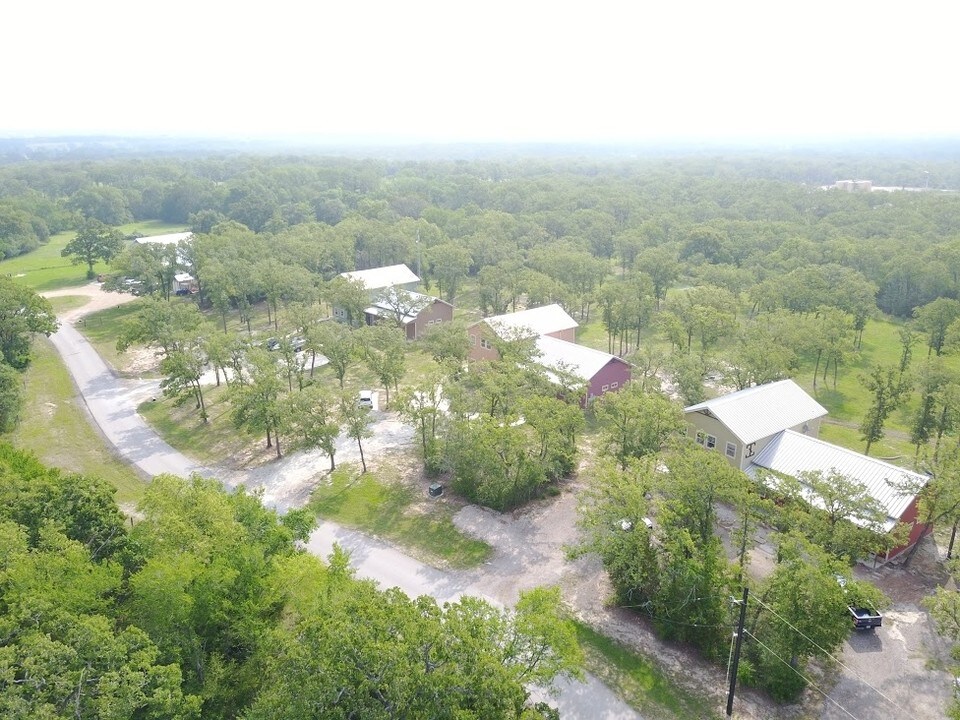 3937 Riverside Pky in Bryan, TX - Building Photo