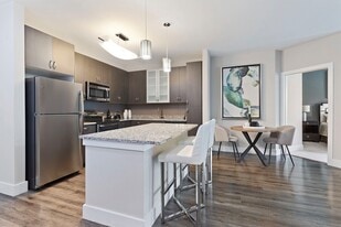 Mallory Square in Rockville, MD - Building Photo