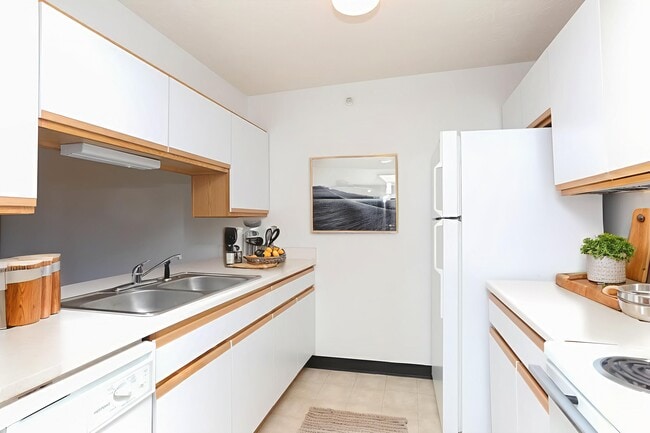 Mill Creek Apartments