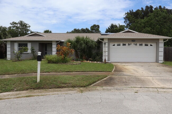 property at 1539 Huff Ct