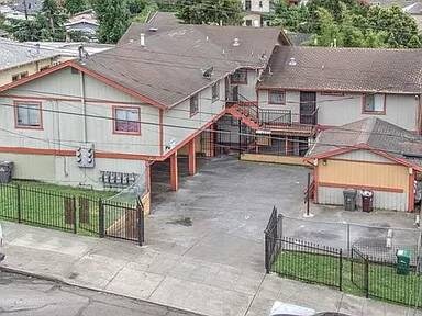 4633 Fairfax Ave in Oakland, CA - Foto de edificio
