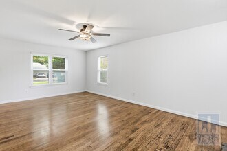 7508 Elderberry Dr in Austin, TX - Building Photo - Building Photo