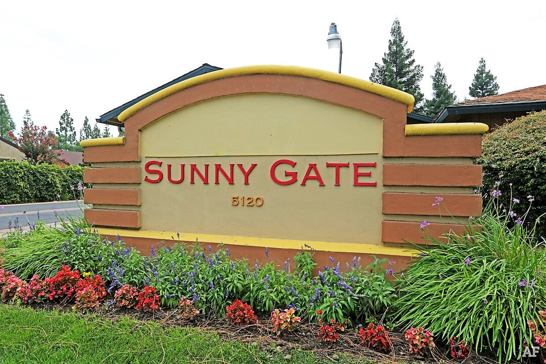 Sunny Gate Apartments in Fresno, CA - Foto de edificio