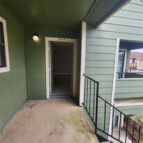 14777 Wunderlich Dr in Houston, TX - Building Photo
