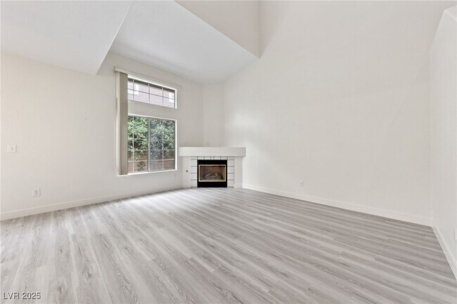property at 9294 Horizon Vista Ln