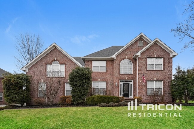 105 Crooked Creek Ct