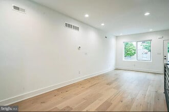 1309 S 32nd St in Philadelphia, PA - Building Photo - Building Photo