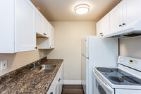 Sumner Park Apartments in Sumner, WA - Building Photo - Interior Photo