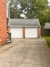 19930 Lakeshore Blvd in Euclid, OH - Building Photo - Building Photo