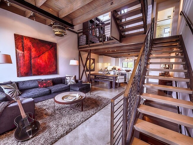 1113 Electric Ave, Unit 14 in Venice, CA - Building Photo - Building Photo