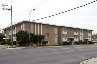 2200-2204 S 13th Ave in Broadview, IL - Building Photo - Building Photo