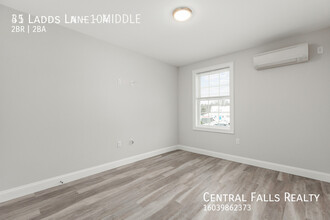 35 Ladds Ln-Unit -104 in Epping, NH - Foto de edificio - Building Photo