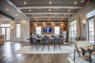 Heartland View Apartments in Wentzville, MO - Foto de edificio - Interior Photo