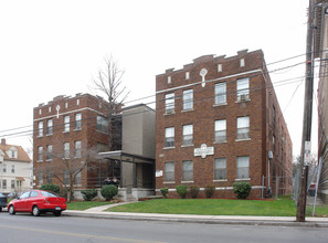 Sigourney Square in Hartford, CT - Building Photo - Building Photo