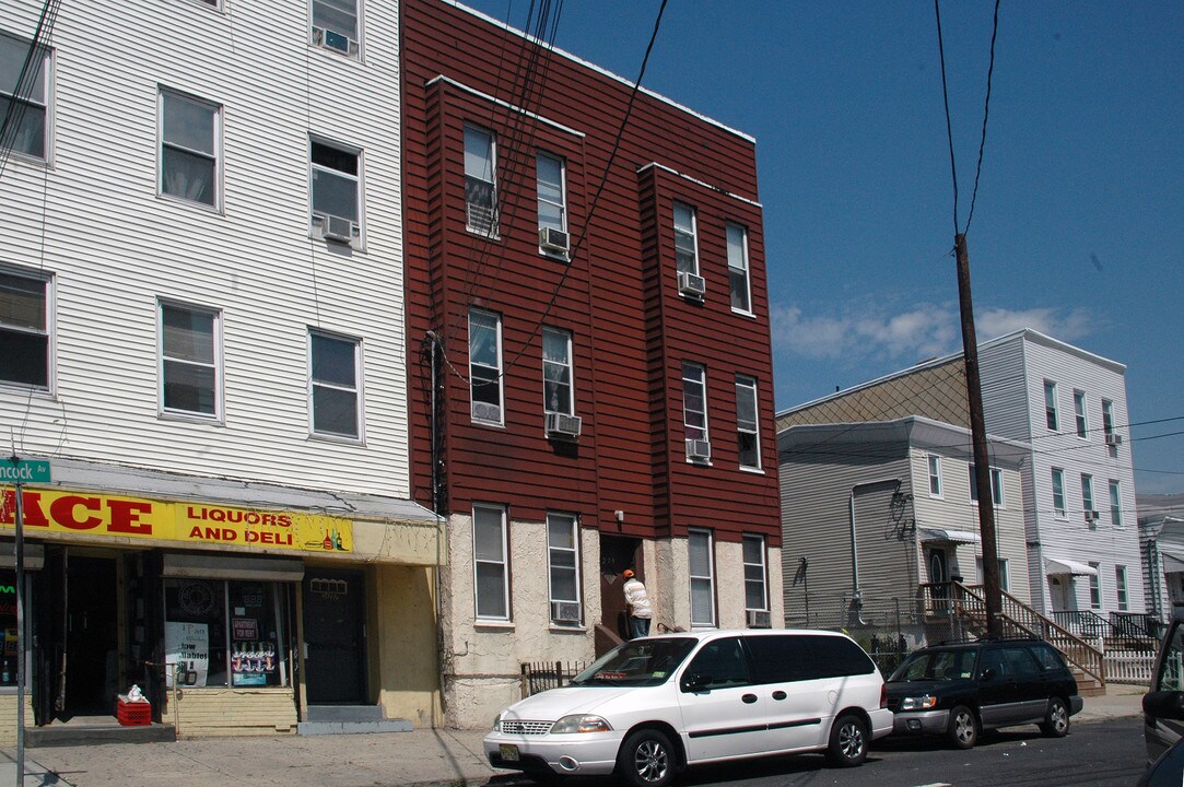 229 Hancock St in Jersey City, NJ - Building Photo