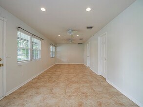 1440 4th Ct in Vero Beach, FL - Building Photo - Building Photo
