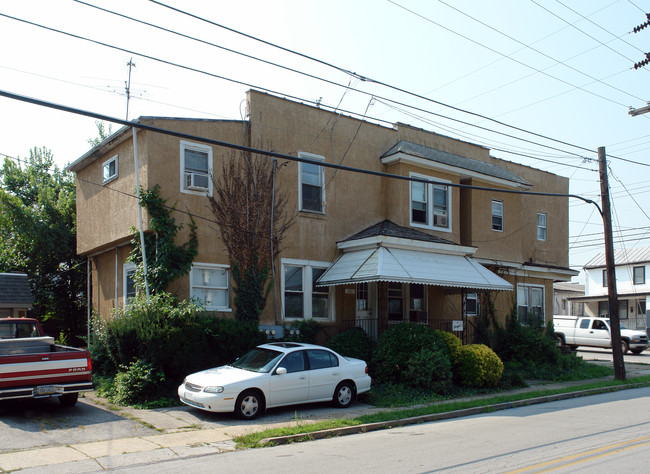 1501 E Ridge Pike in Plymouth Meeting, PA - Foto de edificio - Building Photo