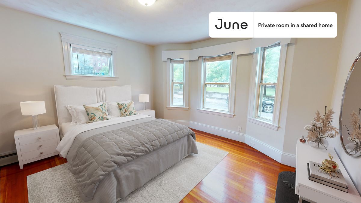 Private bedroom in 5 bed/1 bath Home in Boston, MA - Building Photo