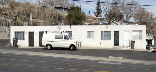 2901-2907 Bridge Blvd SW in Albuquerque, NM - Building Photo - Building Photo