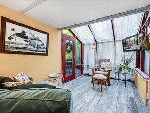 1310 Hollow Rd in Collegeville, PA - Foto de edificio - Building Photo