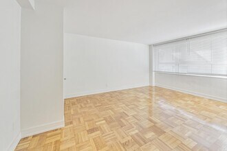 Cottingham Manor in Toronto, ON - Building Photo - Building Photo