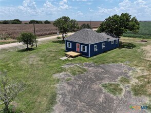 7296 FM 234 in Edna, TX - Building Photo - Building Photo
