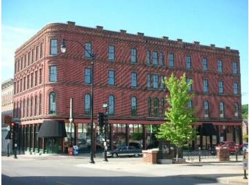 Cooper Wagon Works Apartments in Dubuque, IA - Building Photo - Primary Photo