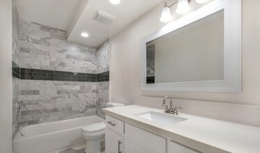 520 W 91st St in Los Angeles, CA - Building Photo - Building Photo