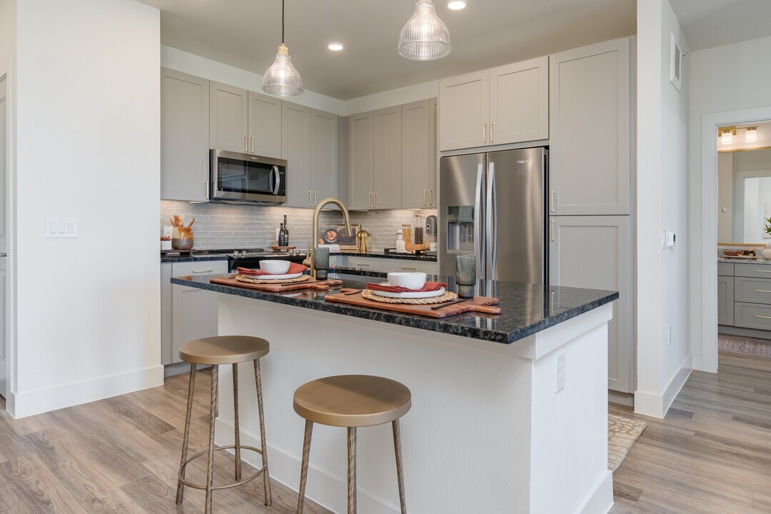 Aura Avant in Lewisville, TX - Building Photo
