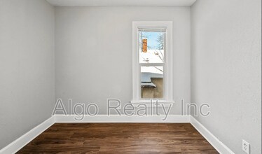 861 Marion St in St. Paul, MN - Foto de edificio - Building Photo