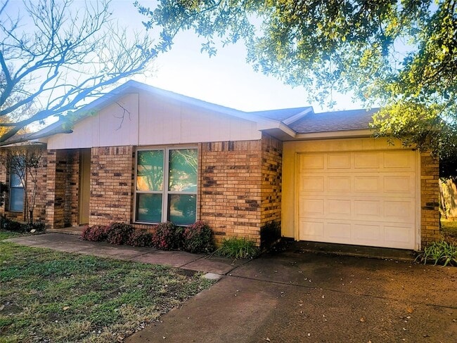 7724 Val Verde Dr in Fort Worth, TX - Building Photo - Building Photo