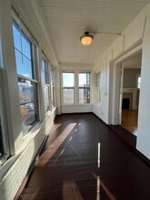 2716 Hennepin Ave in Minneapolis, MN - Building Photo - Building Photo