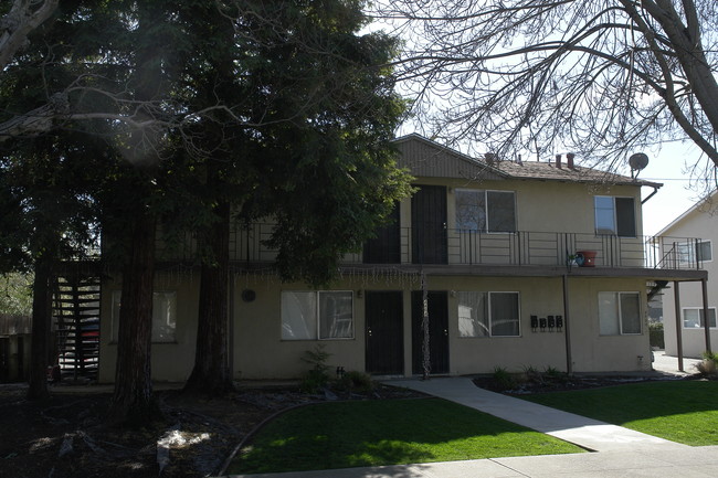 4464 Plesant Ave in Pleasanton, CA - Foto de edificio - Building Photo