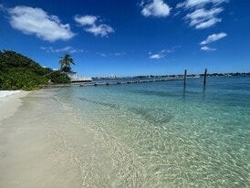 Flagler Townhomes in West Palm Beach, FL - Building Photo