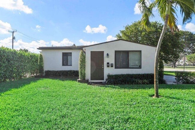 342 SW 22nd St in Fort Lauderdale, FL - Building Photo - Building Photo