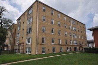 Sundance Manor in Gary, IN - Foto de edificio - Building Photo