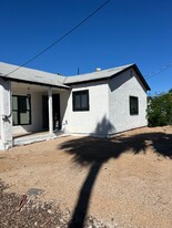 9611 N 11th Ave in Phoenix, AZ - Building Photo
