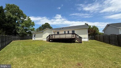 5902 Griffith Way in Fredericksburg, VA - Building Photo - Building Photo