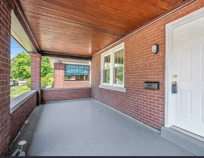 5126 Beeler St in Pittsburgh, PA - Foto de edificio - Building Photo