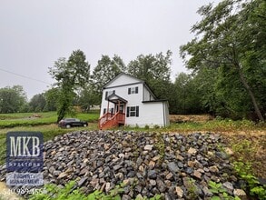 811 Montvue Rd in Salem, VA - Building Photo - Building Photo