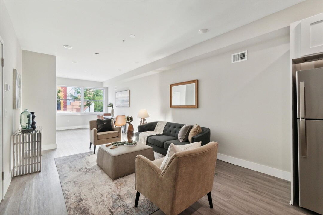 1706 N 22nd St-Unit -Unit 1 in Philadelphia, PA - Building Photo