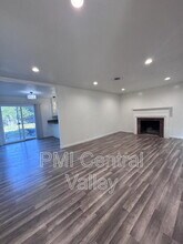 2127 Inman Ave in Stockton, CA - Building Photo - Building Photo