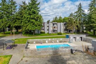 Pacific Park Apartments in Surrey, BC - Building Photo - Building Photo