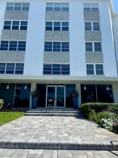 property at 1100 N Shore Dr NE