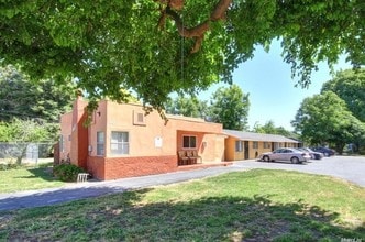 661 Walnut St in West Sacramento, CA - Foto de edificio - Building Photo