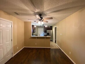 1446 Pecan Ct in Virginia Beach, VA - Building Photo - Building Photo