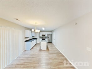 1650 Coryton Way in High Point, NC - Foto de edificio - Building Photo