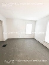 911 Fulton Rd NW in Canton, OH - Building Photo - Building Photo