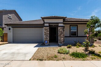 18021 Avenida del Sol W in Surprise, AZ - Building Photo - Building Photo